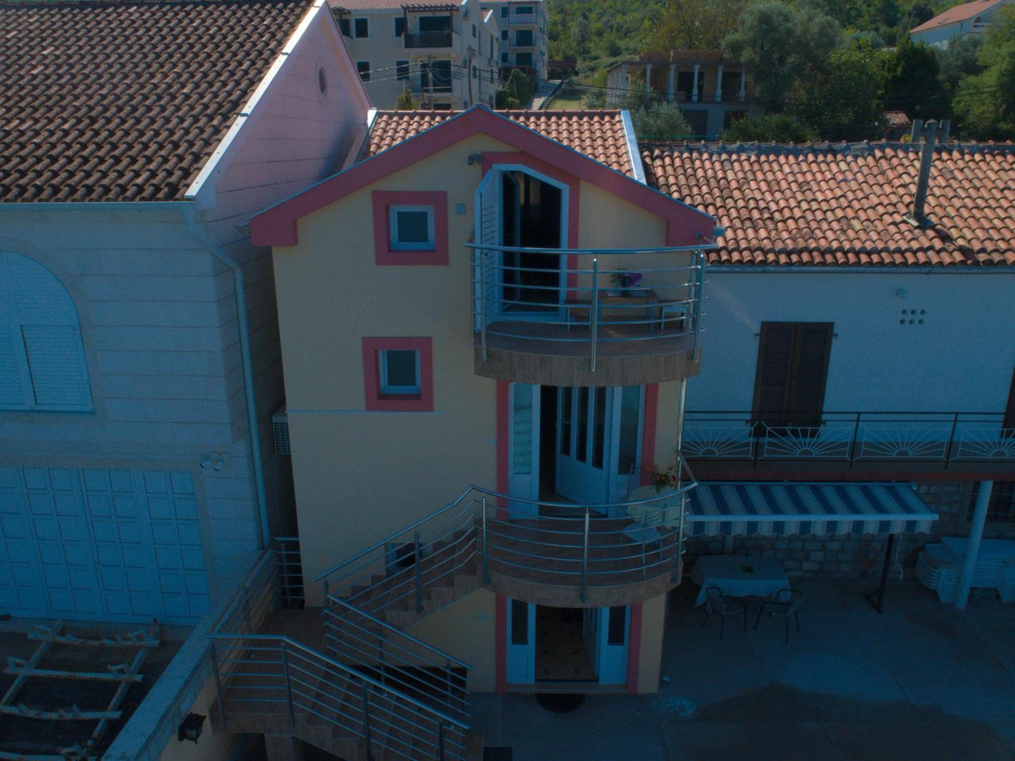 Porto Del Sole Apartments 蒂瓦特 外观 照片